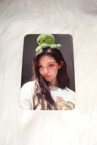 newjeans danielle 230919 - phoning