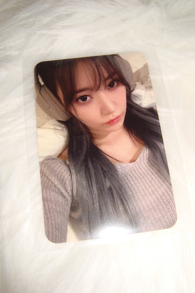 le sserafim sakura headphones