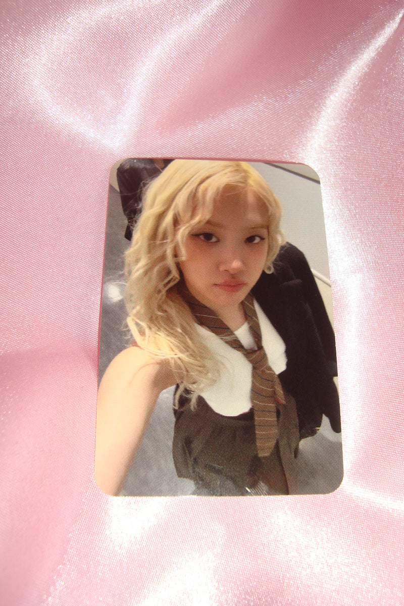 -R-:ROSE (BLACKPINK)【ランダム封入特典】ポストカード16枚 R-:ROSE (BLACKPINK)【ランダム封入特典】ポストカード16枚 - メルカリ