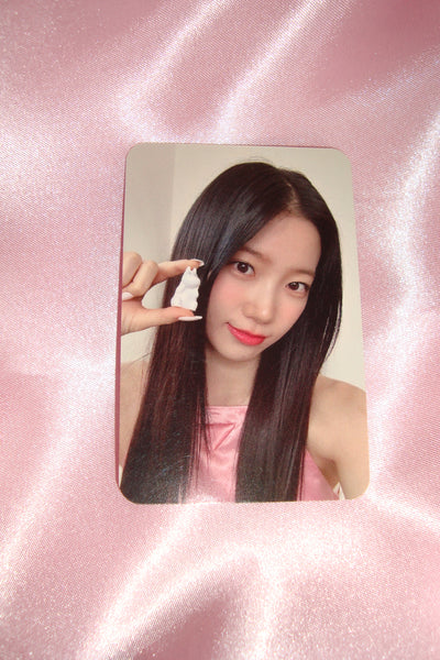 le sserafim kazuha & moomin