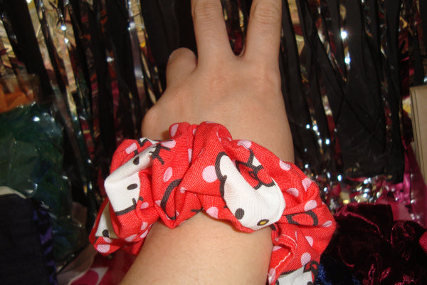 hello kitty scrunchie