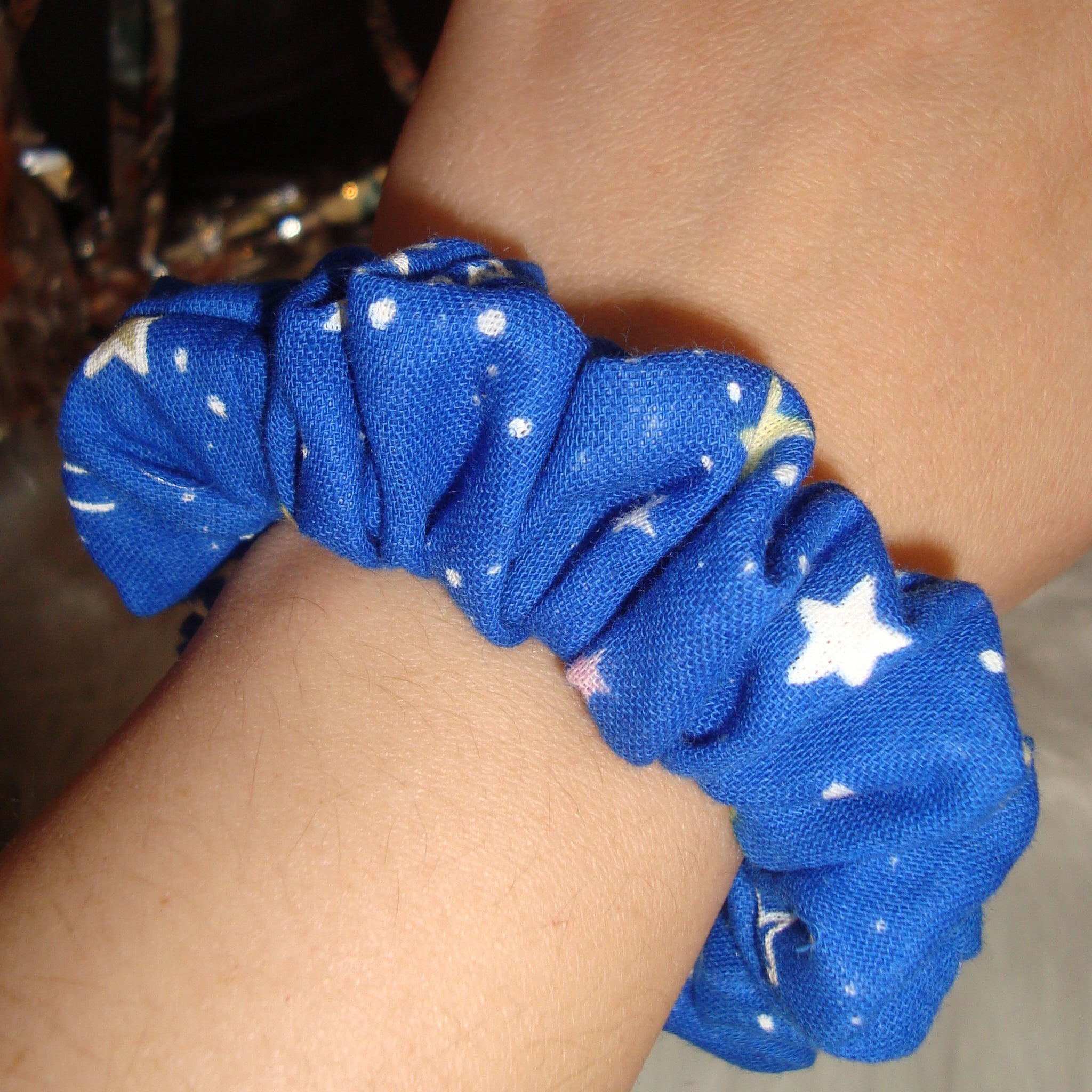 mini shooting star scrunchie