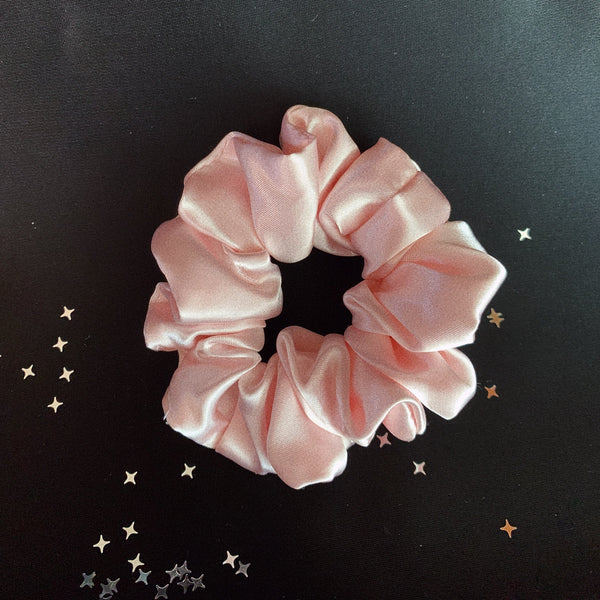 mini sakura scrunchie